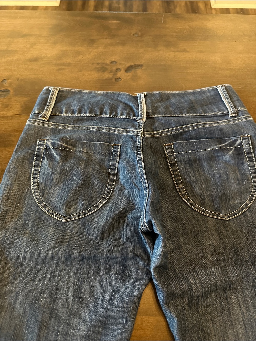 Lee Women's Capris One True Fit Size 8 - Picture 6 of 13